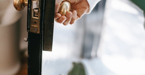 Comment saisir un texte sans la souris ?